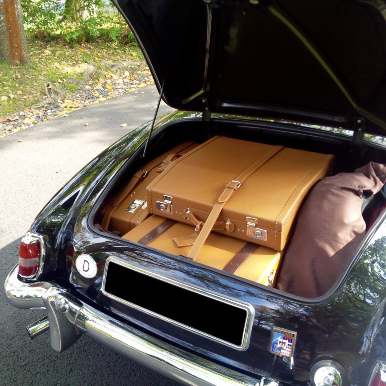 Set of 5 suitcases in leather for Mercedes-Benz 190SL (Trunk and Rear Seats)