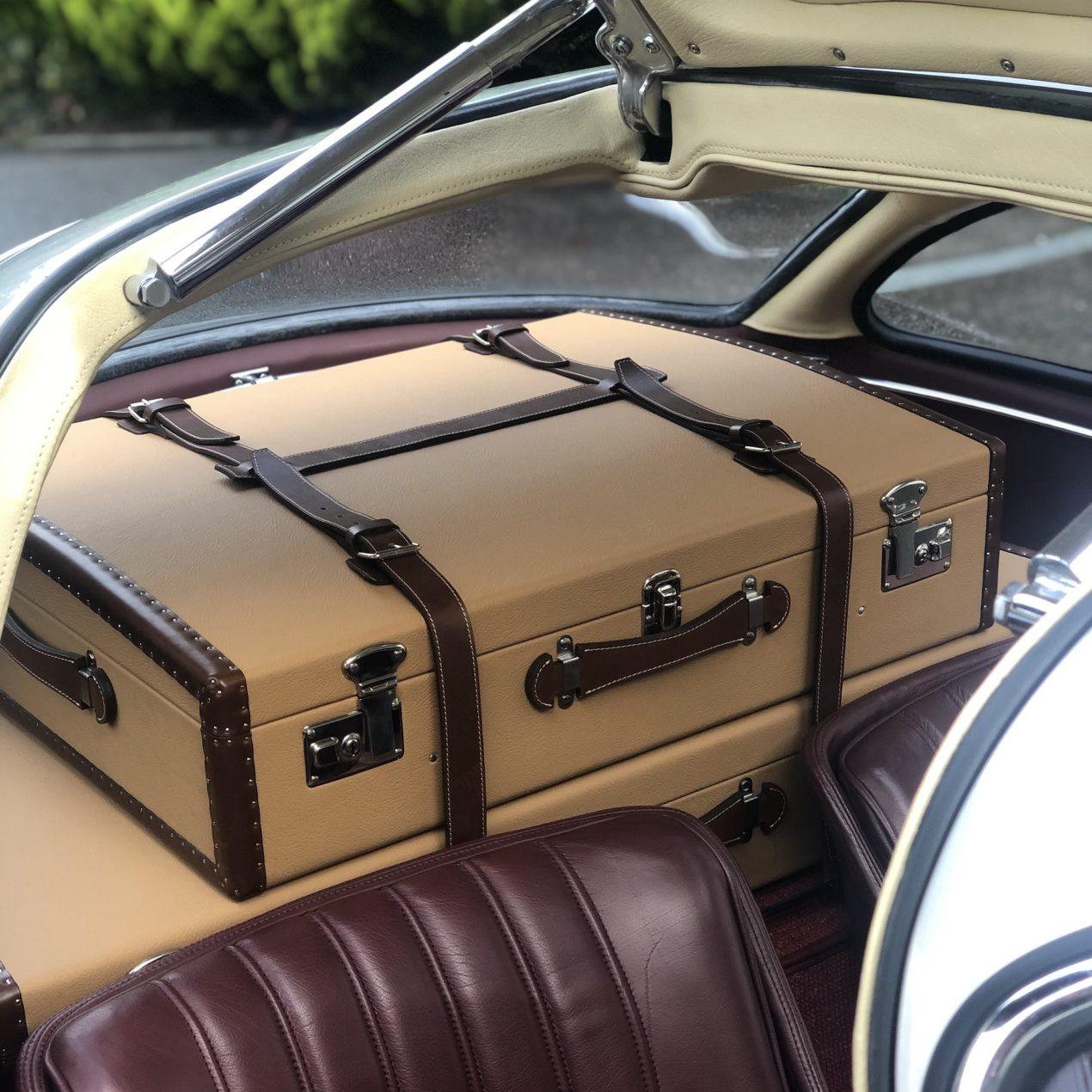 Set of 2 suitcases for Mercedes-Benz 300SL