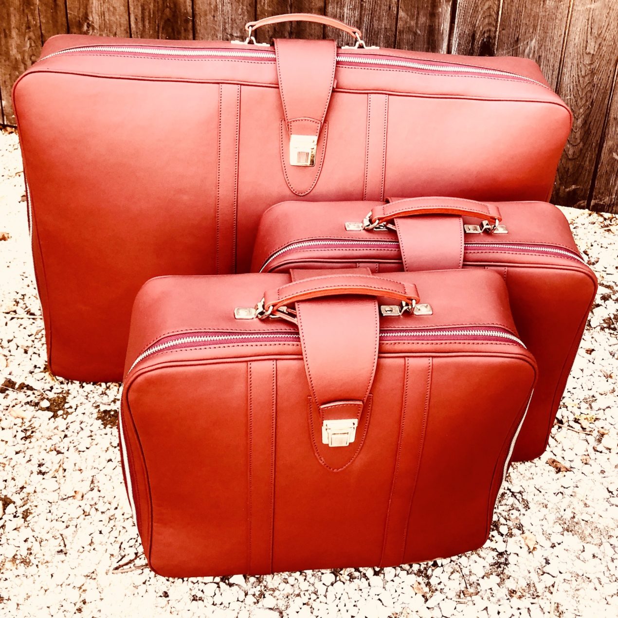 Porsche 356 B and C leather suitcase and bag behind auxiliary seats, under front hood, Original Factory Accessories Laurent Nay Maroquinerie