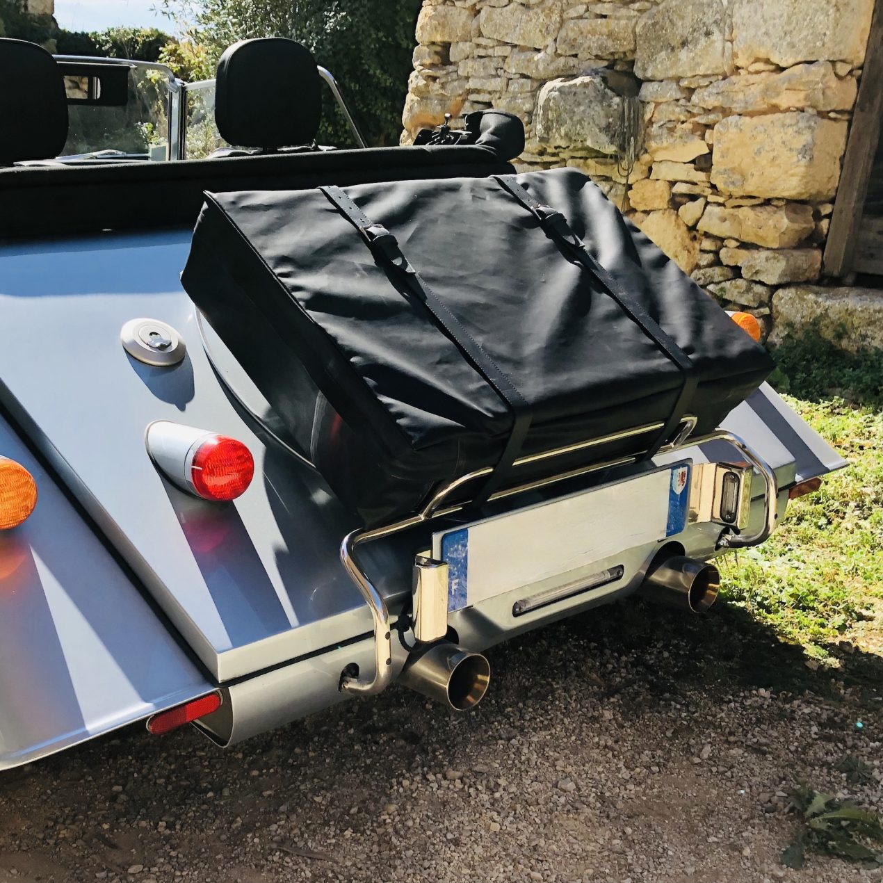 luggage rack + waterproof protective coverwat